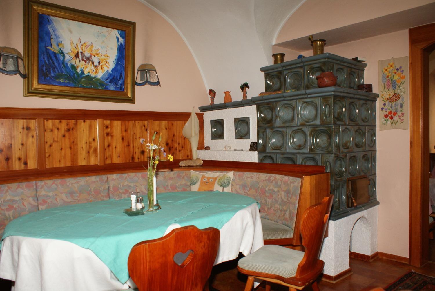 Fruehstueckspension "Schlosswirt" Ossiach Exterior foto